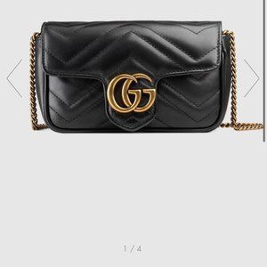 Gucci GG Marmont matelasse Leather super mini bag